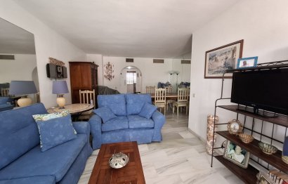 Resale - Apartment - Middle Floor Apartment - Marbella - Puerto Banús