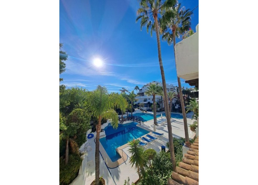 Resale - Apartment - Middle Floor Apartment - Marbella - Puerto Banús