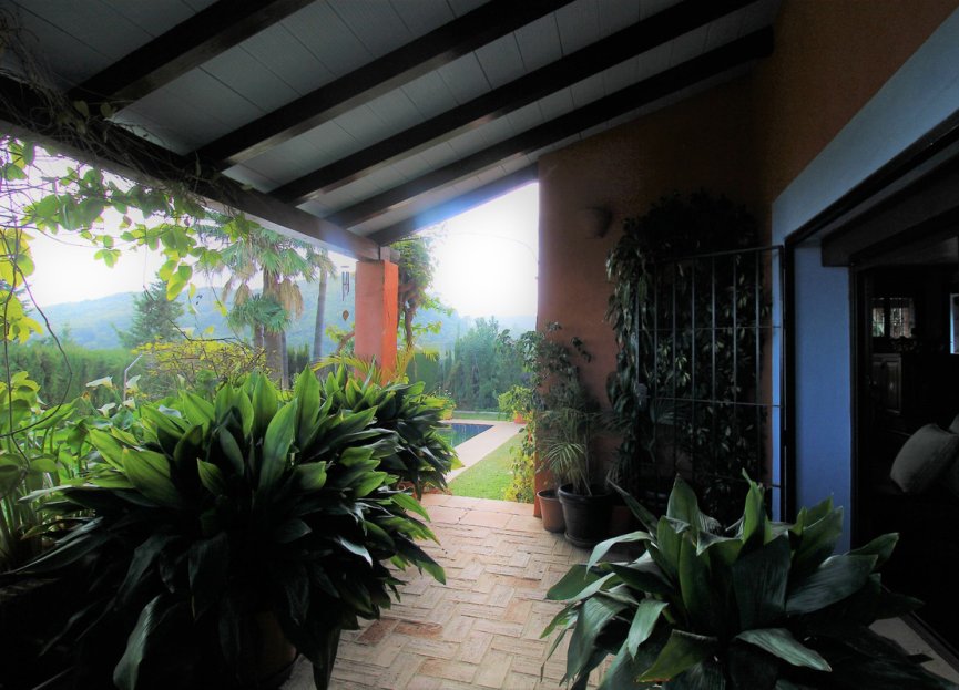 Resale - House - Detached Villa - Estepona - New Golden Mile