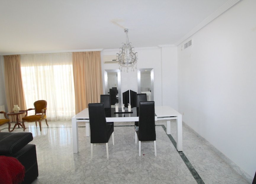 Resale - Apartment - Penthouse - Marbella - Puerto Banús