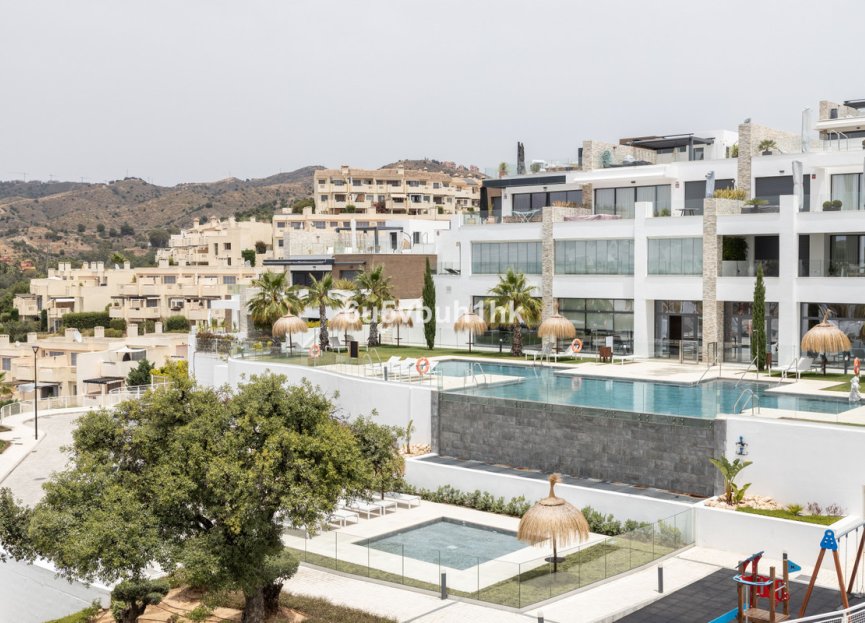 Resale - Apartment - Middle Floor Apartment - Marbella - Cabopino