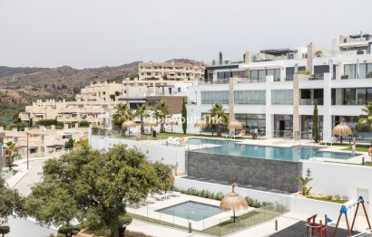 Resale - Apartment - Middle Floor Apartment - Marbella - Cabopino