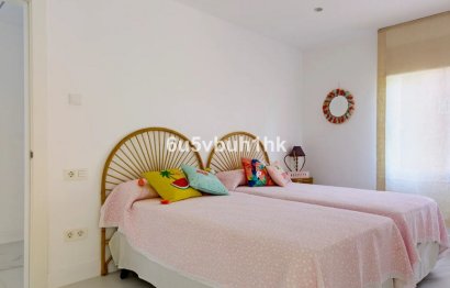 Resale - Apartment - Middle Floor Apartment - Estepona - Estepona Centro