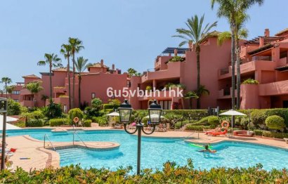 Resale - Apartment - Middle Floor Apartment - Estepona - Estepona Centro