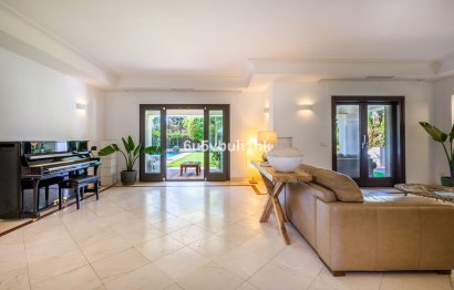 Reventa - House - Detached Villa - Estepona