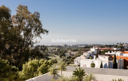 Resale - Apartment - Middle Floor Apartment - Benahavís - La Quinta