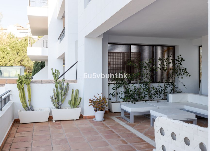 Resale - Apartment - Middle Floor Apartment - Benahavís - La Quinta