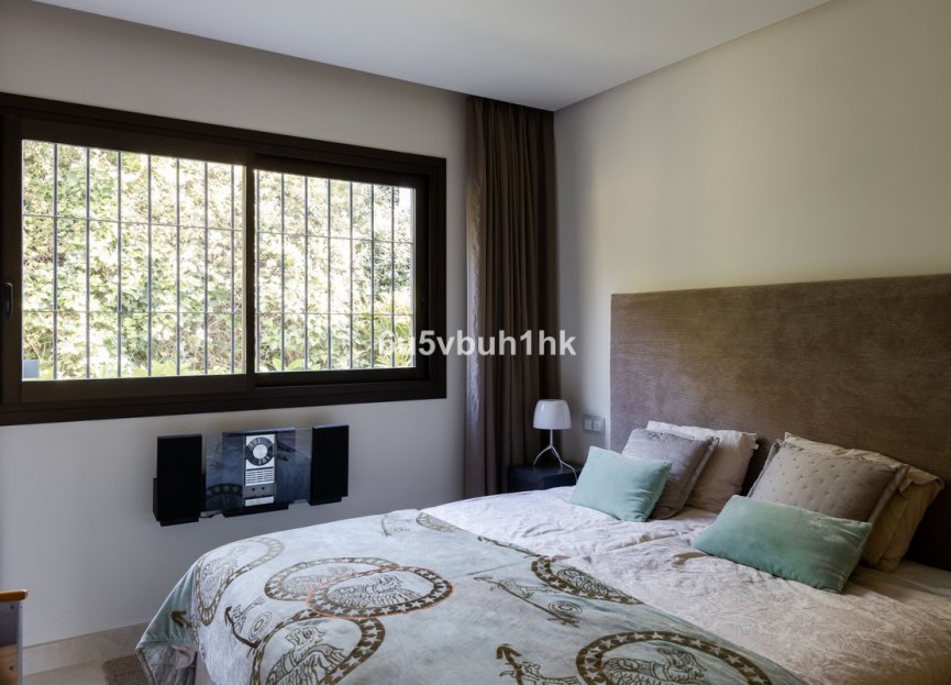 Resale - Apartment - Middle Floor Apartment - Benahavís - La Quinta