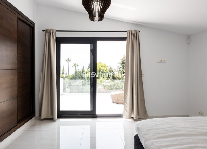 Resale - House - Detached Villa - Marbella - Marbella Centro