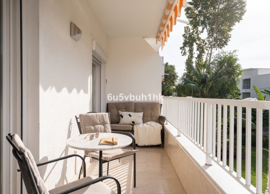 Resale - Apartment - Middle Floor Apartment - Marbella