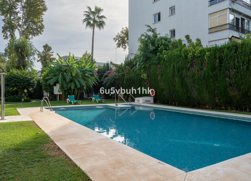 Resale - Apartment - Middle Floor Apartment - Marbella