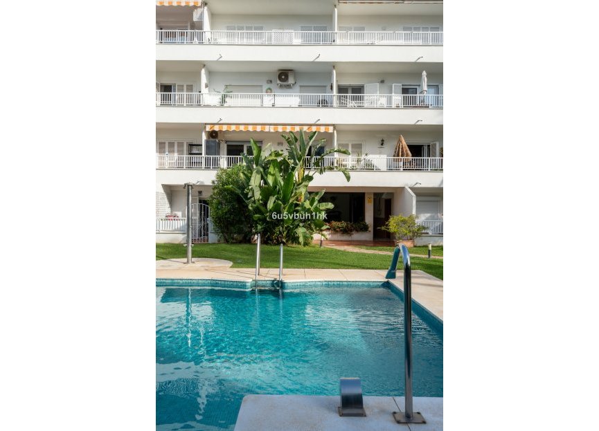 Resale - Apartment - Middle Floor Apartment - Marbella