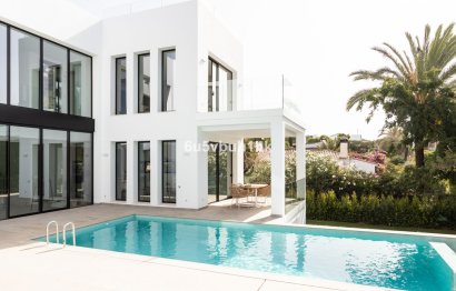 Resale - House - Detached Villa - Marbella - Marbesa