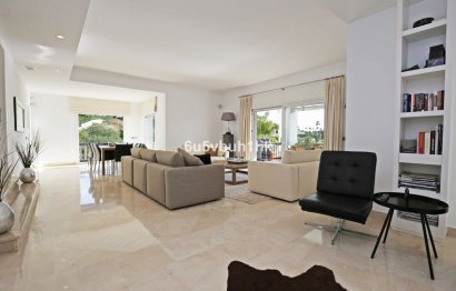 Resale - House - Detached Villa - Marbella - Nueva Andalucia