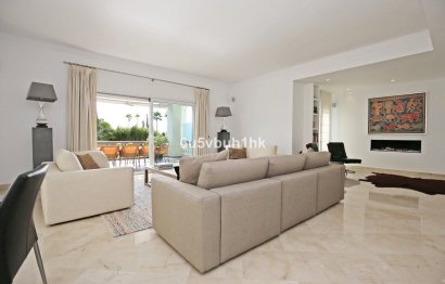 Resale - House - Detached Villa - Marbella - Nueva Andalucia