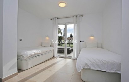 Resale - House - Detached Villa - Marbella - Nueva Andalucia