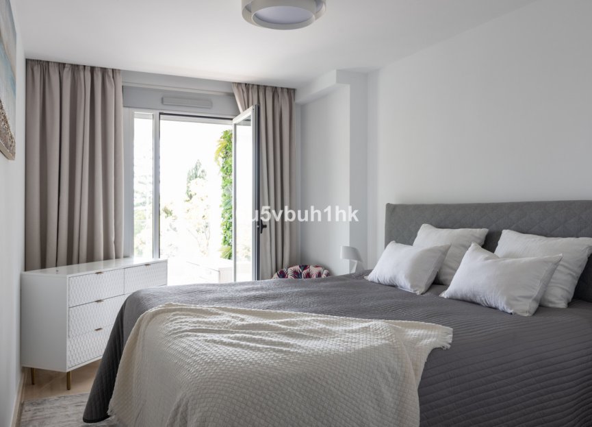 Resale - Apartment - Middle Floor Apartment - Marbella - San Pedro De Alcantara