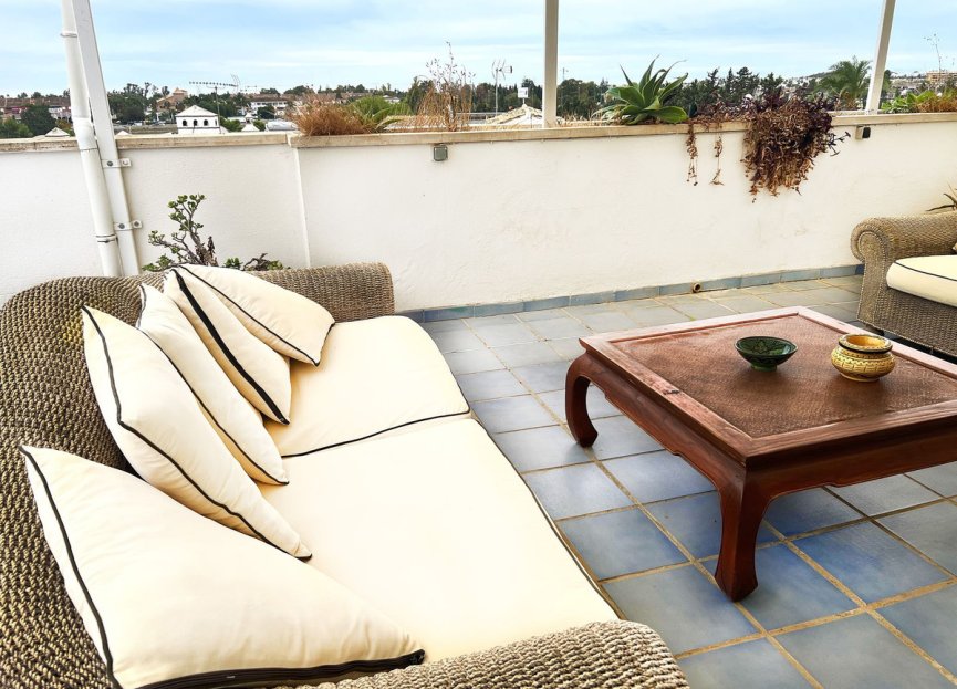 Resale - Apartment - Top Floor Apartment - Marbella - Nueva Andalucia