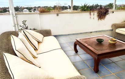 Resale - Apartment - Top Floor Apartment - Marbella - Nueva Andalucia