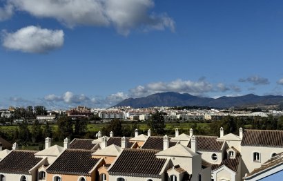 Resale - Apartment - Top Floor Apartment - Marbella - Nueva Andalucia