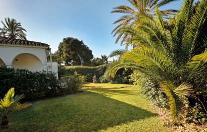 Resale - House - Detached Villa - Marbella - Marbesa