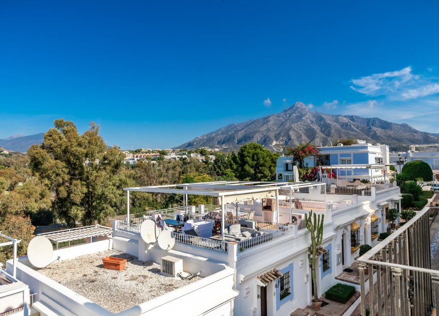 Resale - House - Semi-Detached House - Marbella - Aloha