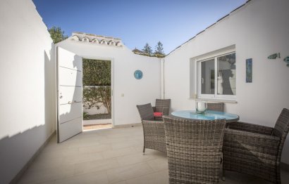 Resale - House - Semi-Detached House - Marbella - Nueva Andalucia