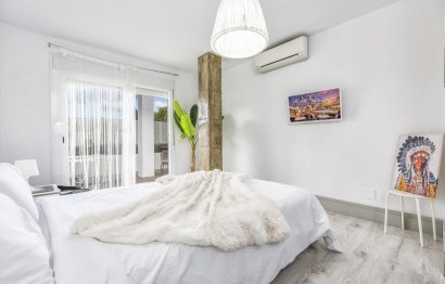 Resale - Apartment - Middle Floor Apartment - Marbella - Nueva Andalucia