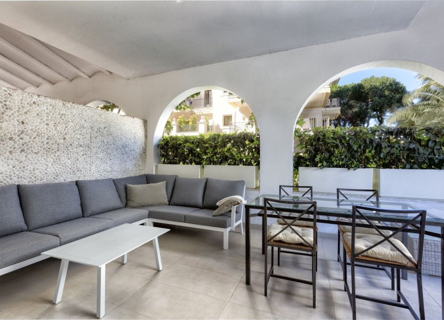 Resale - Apartment - Ground Floor Apartment - Marbella - Puerto Banús