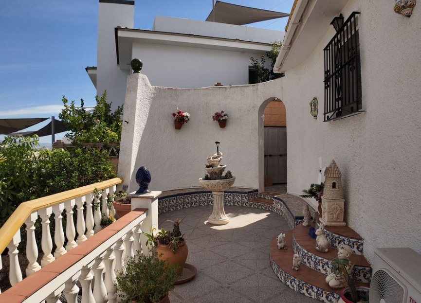 Resale - House - Detached Villa - Marbella - Nueva Andalucia