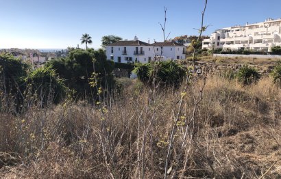 Resale - Plot - Residential Plot - Estepona - Selwo