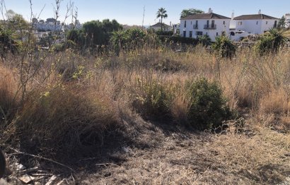 Resale - Plot - Residential Plot - Estepona - Selwo