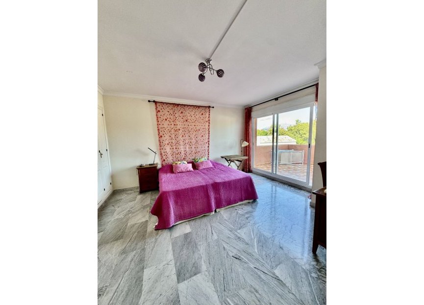 Resale - Apartment - Penthouse - Marbella - Guadalmina Baja