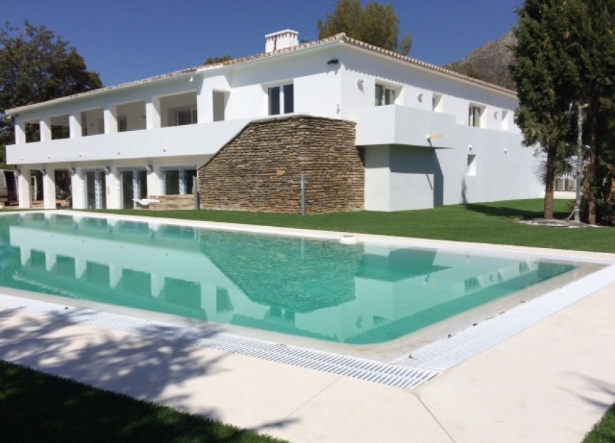 Resale - House - Detached Villa - Marbella - Sierra Blanca