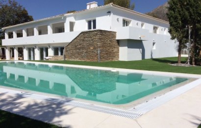 Resale - House - Detached Villa - Marbella - Sierra Blanca