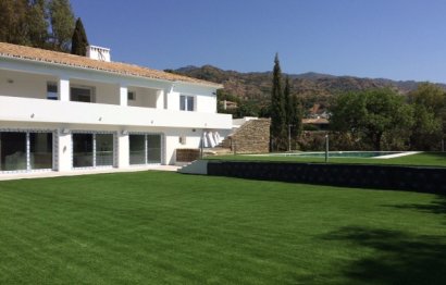 Resale - House - Detached Villa - Marbella - Sierra Blanca