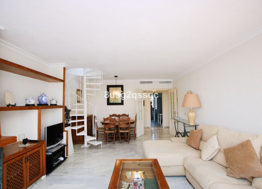 Resale - Apartment - Penthouse Duplex - Estepona - Costalita