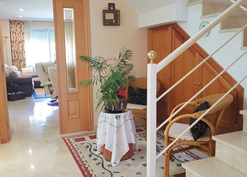 Resale - House - Townhouse - Estepona - Selwo