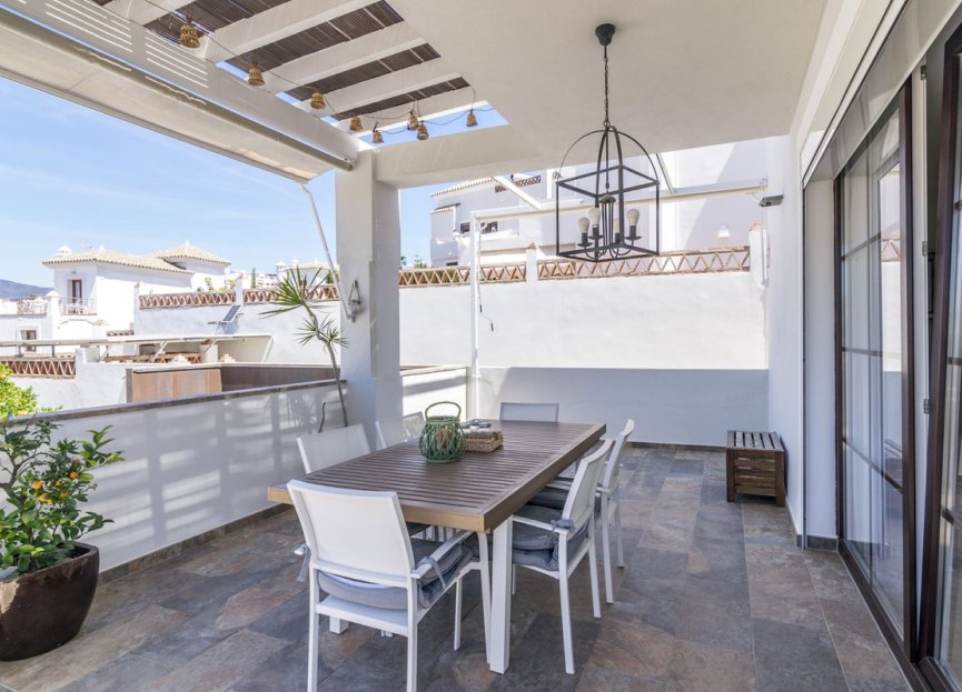 Resale - House - Detached Villa - Estepona - Estepona Centro