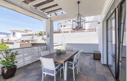 Resale - House - Detached Villa - Estepona - Estepona Centro