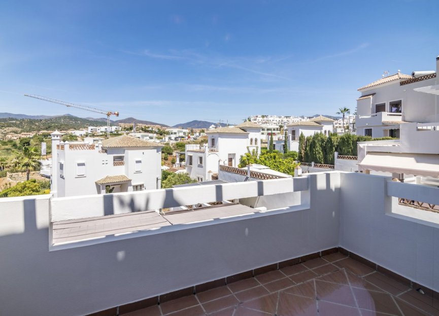 Resale - House - Detached Villa - Estepona - Estepona Centro