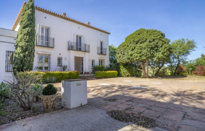 Resale - House - Finca - Cortijo - Estepona - New Golden Mile