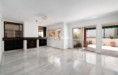 Resale - Apartment - Top Floor Apartment - Marbella - Marbella Centro