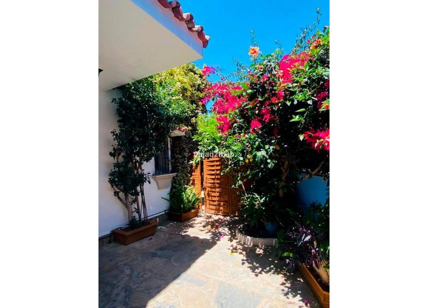 Resale - House - Detached Villa - Marbella - Marbella Centro