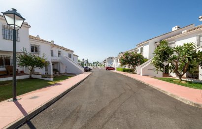 Resale - Apartment - Top Floor Apartment - Marbella - Nueva Andalucia