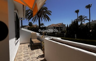 Resale - Apartment - Top Floor Apartment - Marbella - Nueva Andalucia