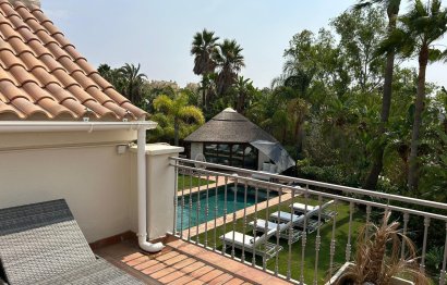 Resale - House - Detached Villa - Estepona