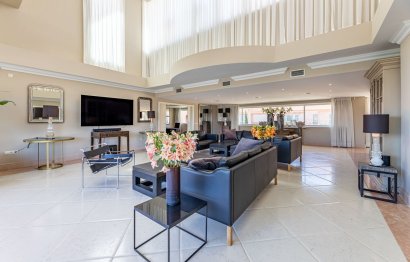 Resale - Apartment - Penthouse - Marbella - Nueva Andalucia