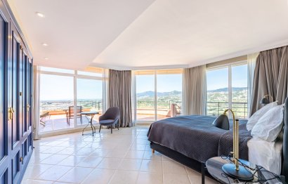 Resale - Apartment - Penthouse - Marbella - Nueva Andalucia