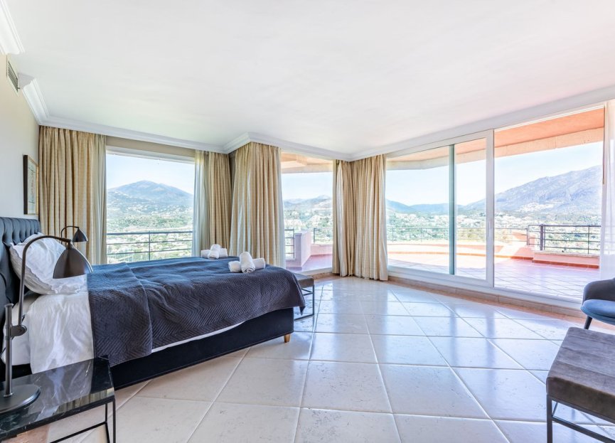 Resale - Apartment - Penthouse - Marbella - Nueva Andalucia